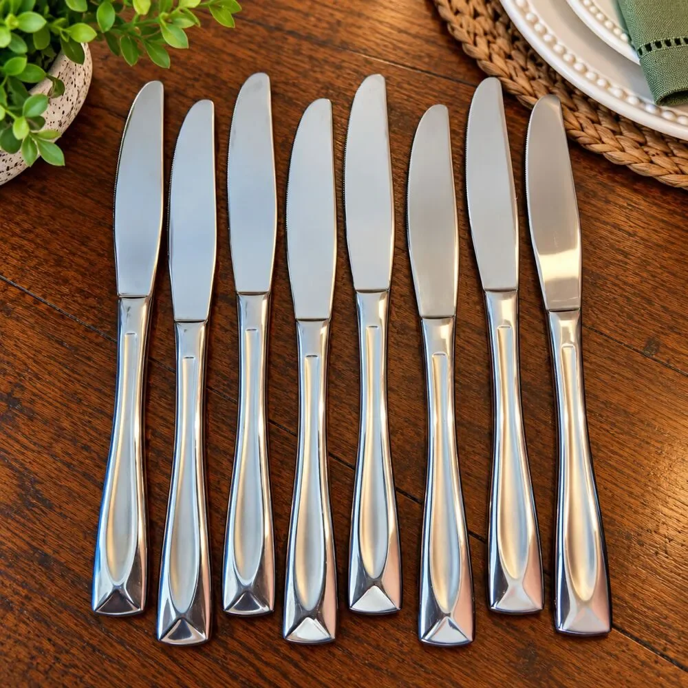 Oneida Lincoln Dinner Knives 9.5